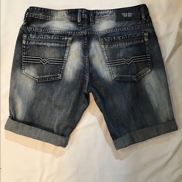 Men’s Buffalo cutoff shorts - Picture 3 of 4